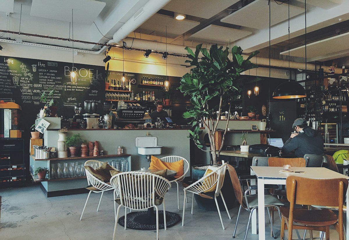 cafe てだこの店内